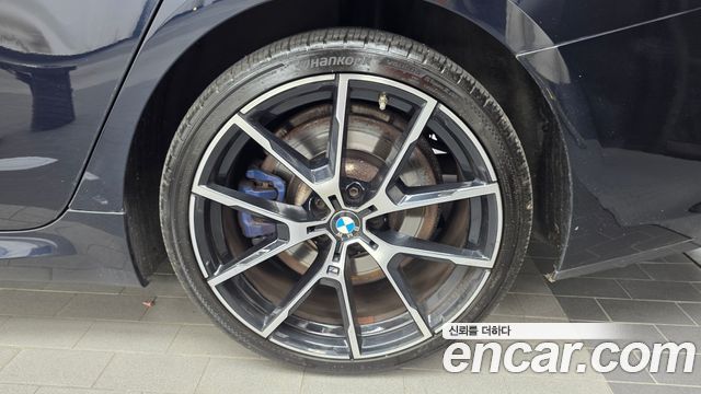 BMW 8 Series (G15) 840i xDrive M Sport Gran Coupe 2021 — фото 21