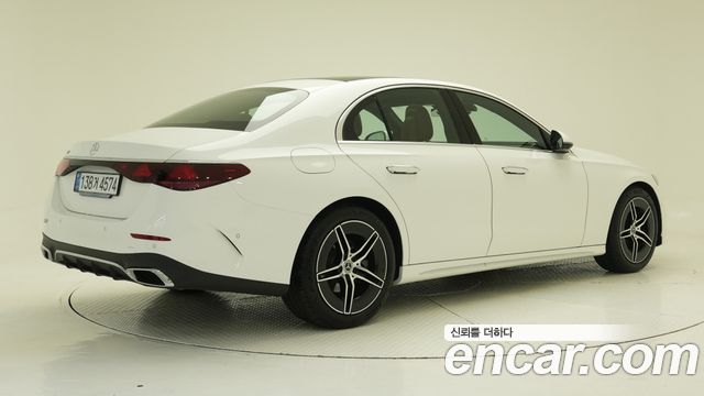 Mercedes-Benz E-Class (W214) E200 AMG Line 2026 — фото 2