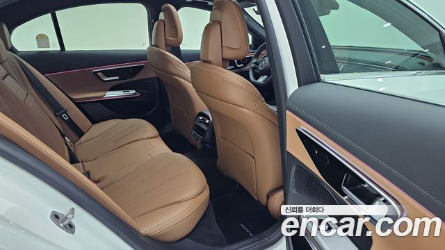 Mercedes-Benz E-Class (W214) E200 AMG Line 2026 — фото 10