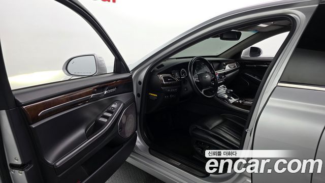 Genesis EQ900 5.0 GDI AWD Limousine Prestige 2018 — фото 10