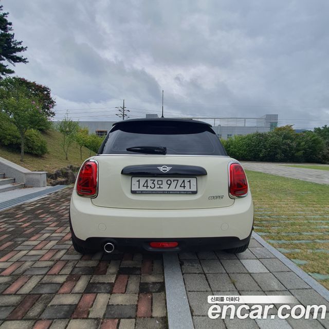 MINI Cooper Standard Third Generation 2020 — фото 4