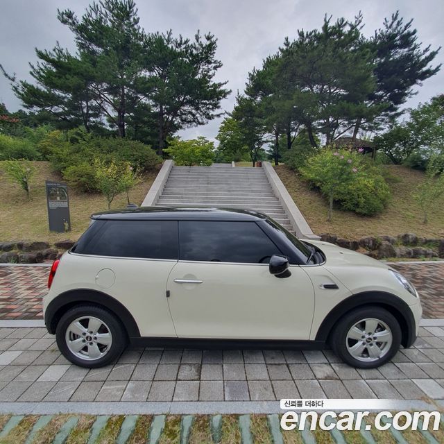 MINI Cooper Standard Third Generation 2020 — фото 16