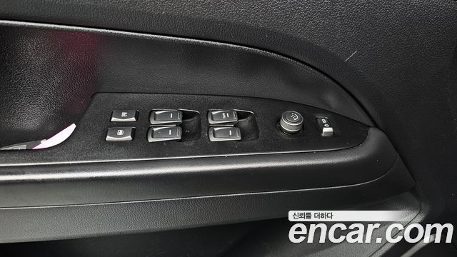 KG Mobility (SsangYong) Rexton Sports Khan Diesel 2.2 4WD Prestige 2022 — фото 16