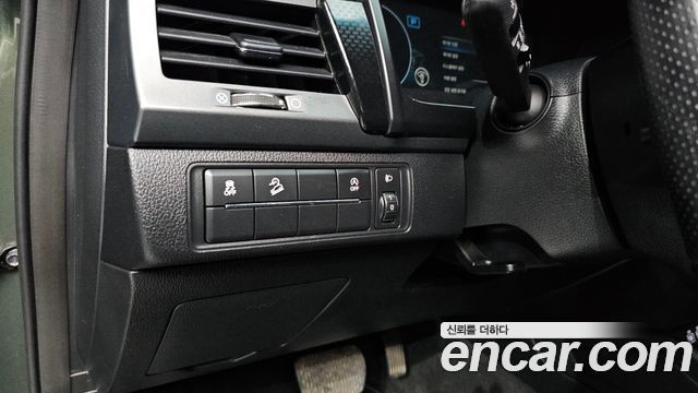 KG Mobility (SsangYong) Rexton Sports Khan Diesel 2.2 4WD Prestige 2022 — фото 18