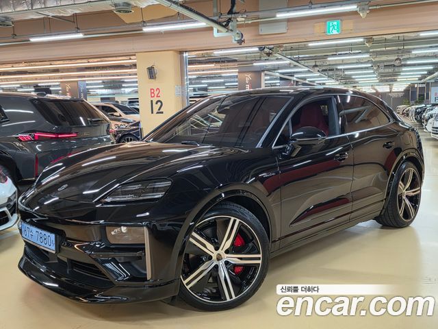 Porsche Macan EV Turbo