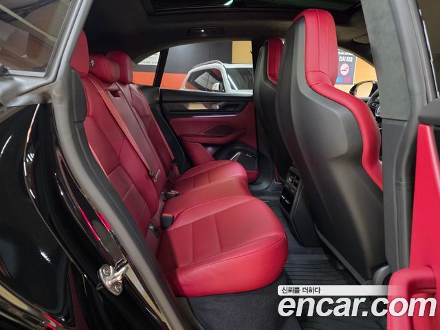 Porsche Macan EV Turbo 2026 — фото 16