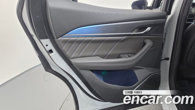 Renault Korea Filante 1.5 E-Tech Esprit Alpine 2WD 2027 — фото 25