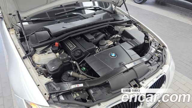 BMW 3 Series (E90) 320i Sedan 2012 — фото 6