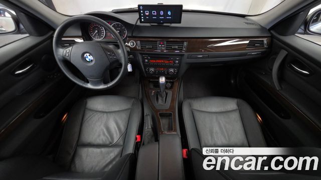 BMW 3 Series (E90) 320i Sedan 2012 — фото 7