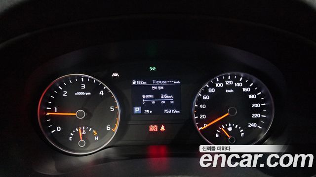 Kia Sportage The Bold Diesel 2.0 2WD Luxury 2019 — фото 8