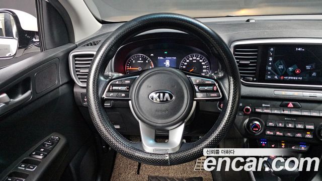 Kia Sportage The Bold Diesel 2.0 2WD Luxury 2019 — фото 13
