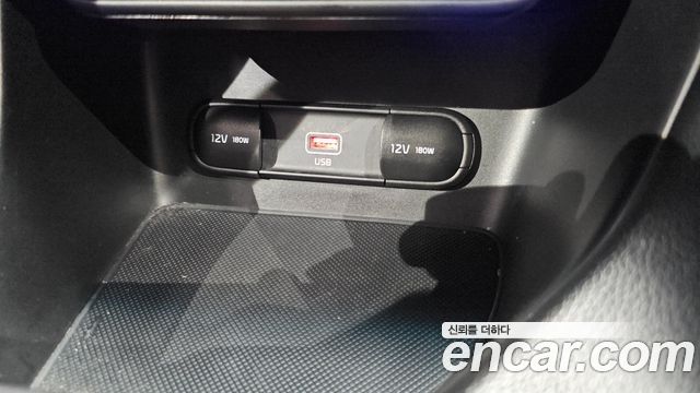 Kia Sportage The Bold Diesel 2.0 2WD Luxury 2019 — фото 29