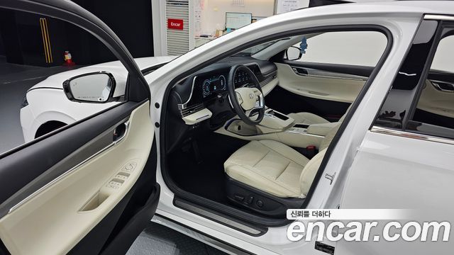 Hyundai Grandeur (IG) 2.5 Le Blanc 2023 — фото 10