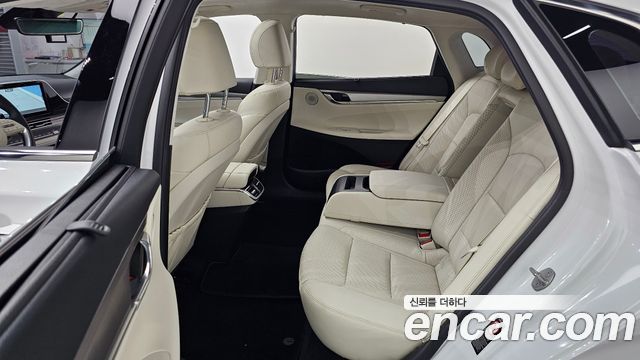 Hyundai Grandeur (IG) 2.5 Le Blanc 2023 — фото 12