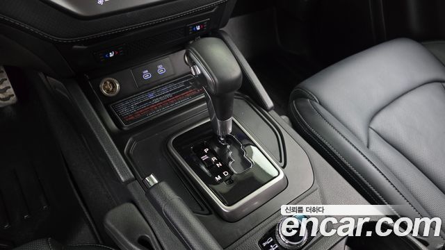 KG Mobility (SsangYong) Rexton Sports Khan Diesel 2.2 4WD Culman Noblesse 2024 — фото 9