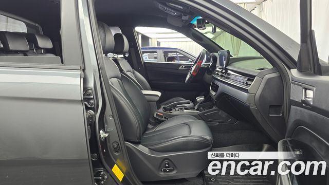 KG Mobility (SsangYong) Rexton Sports Khan Diesel 2.2 4WD Culman Noblesse 2024 — фото 26