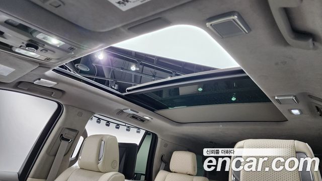 Cadillac Escalade (V) 6.2 Sports Platinum 2022 — фото 18