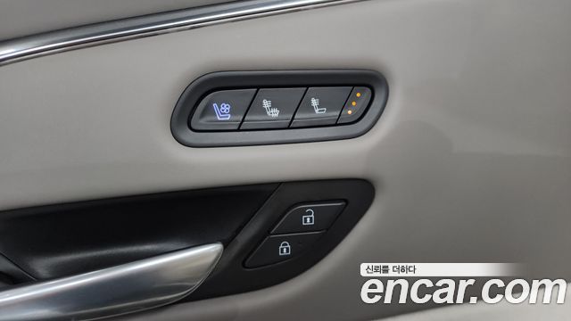 Cadillac Escalade (V) 6.2 Sports Platinum 2022 — фото 30