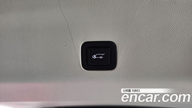 Cadillac Escalade (V) 6.2 Sports Platinum 2022 — фото 35