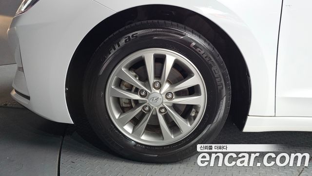 Hyundai Avante (AD) 1.6 Smart 2019 — фото 5