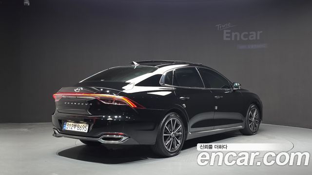 Hyundai Grandeur (IG) 2.5 Le Blanc 2023 — фото 2