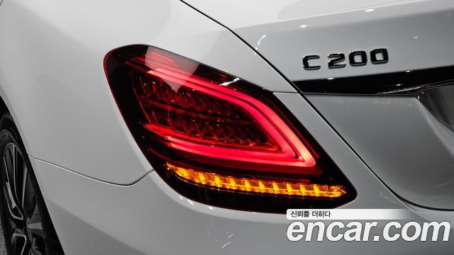 Mercedes-Benz C-Class (W205) C200 2020 — фото 23