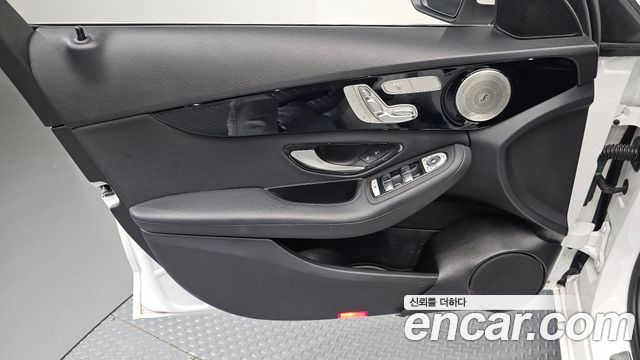 Mercedes-Benz C-Class (W205) C200 2020 — фото 24