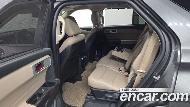 Ford Explorer (VI) 2.3 LimIted 4WD 2020 — фото 12