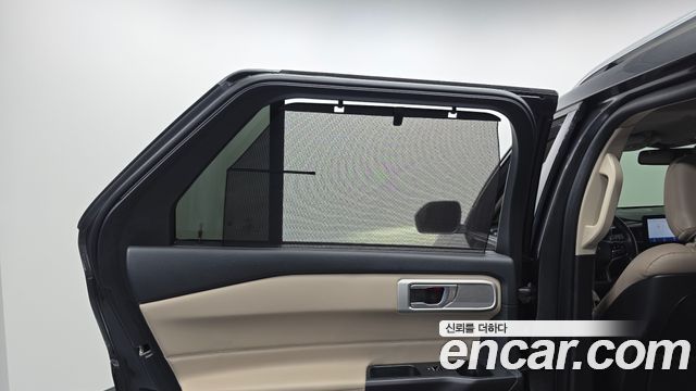 Ford Explorer (VI) 2.3 LimIted 4WD 2020 — фото 19