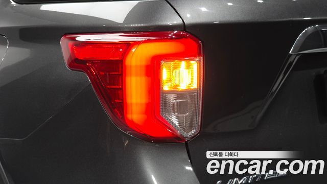 Ford Explorer (VI) 2.3 LimIted 4WD 2020 — фото 23