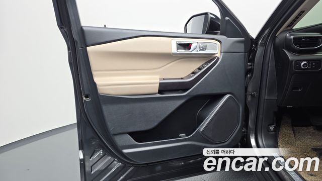 Ford Explorer (VI) 2.3 LimIted 4WD 2020 — фото 24