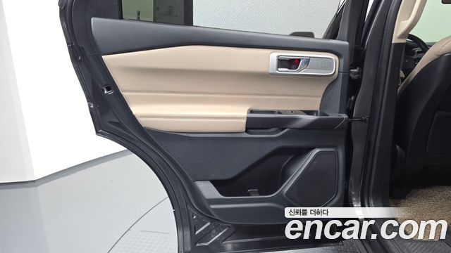 Ford Explorer (VI) 2.3 LimIted 4WD 2020 — фото 25