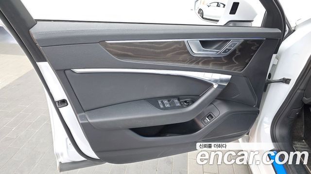 Audi A6 (C8) 45 TFSI Quattro Premium 2019 — фото 24