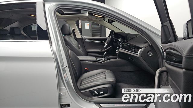 BMW 5 Series (G30) 520i Luxury 2020 — фото 15