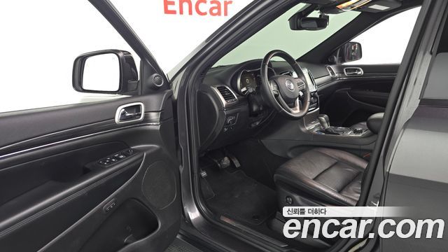 Jeep Grand Cherokee 3.6 Limited WK2 2019 — фото 10
