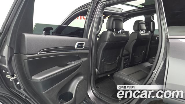 Jeep Grand Cherokee 3.6 Limited WK2 2019 — фото 15