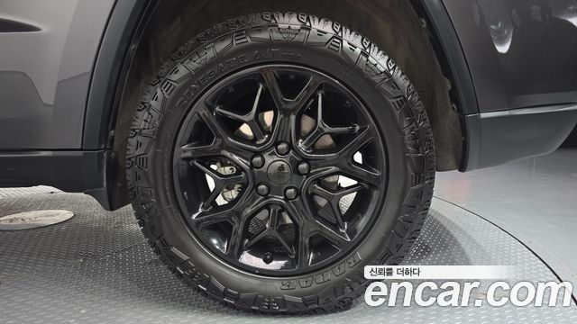 Jeep Grand Cherokee 3.6 Limited WK2 2019 — фото 27