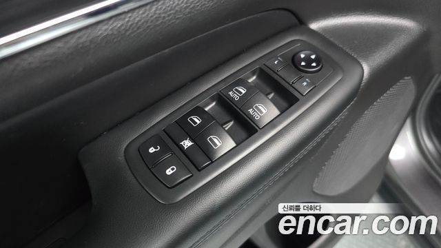 Jeep Grand Cherokee 3.6 Limited WK2 2019 — фото 35