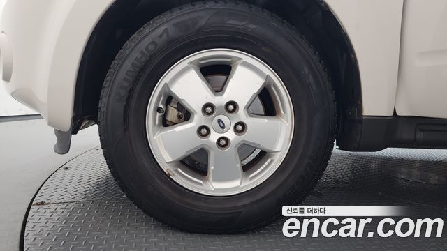 Ford Escape 2.5 XLT 4WD 2nd 2011 — фото 5