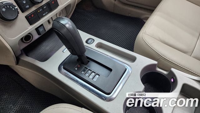 Ford Escape 2.5 XLT 4WD 2nd 2011 — фото 9