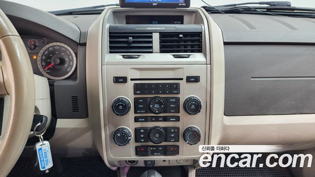Ford Escape 2.5 XLT 4WD 2nd 2011 — фото 13
