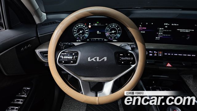 Kia K8 2.5 Gasoline 2WD Noblesse 2023 — фото 16