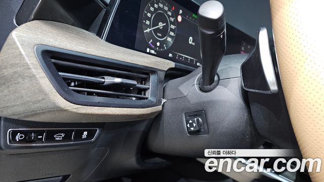 Kia K8 2.5 Gasoline 2WD Noblesse 2023 — фото 20