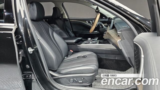 Kia K8 2.5 Gasoline 2WD Noblesse 2023 — фото 32