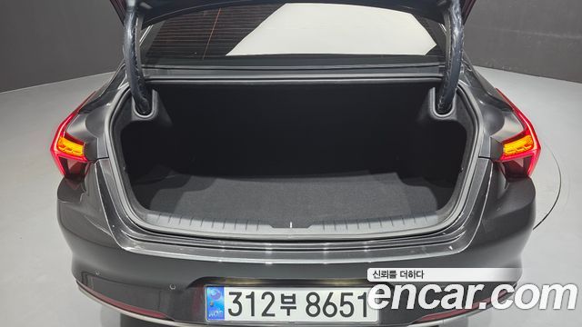 Kia K8 2.5 Gasoline 2WD Noblesse 2023 — фото 17