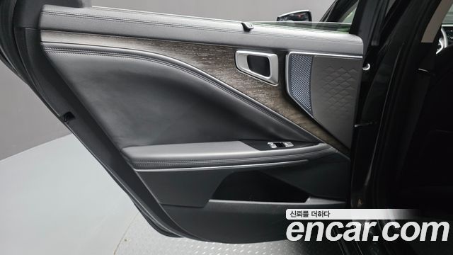 Kia K8 2.5 Gasoline 2WD Noblesse 2023 — фото 25