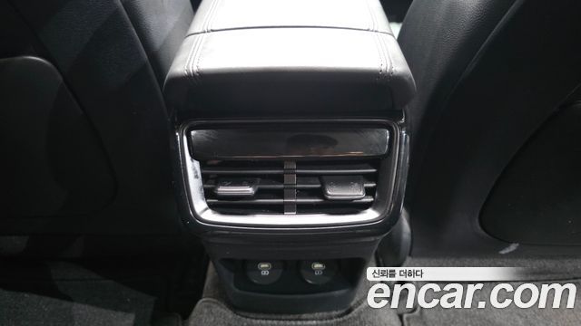 Kia K8 2.5 Gasoline 2WD Noblesse 2023 — фото 32