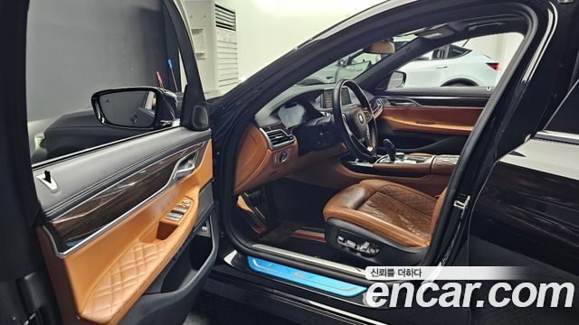 BMW 7 Series (G11) 730d xDrive Design Pure Excellence 2021 — фото 10