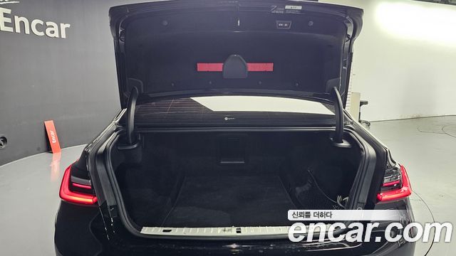 BMW 7 Series (G11) 730d xDrive Design Pure Excellence 2021 — фото 20