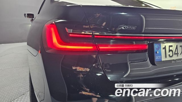 BMW 7 Series (G11) 730d xDrive Design Pure Excellence 2021 — фото 23